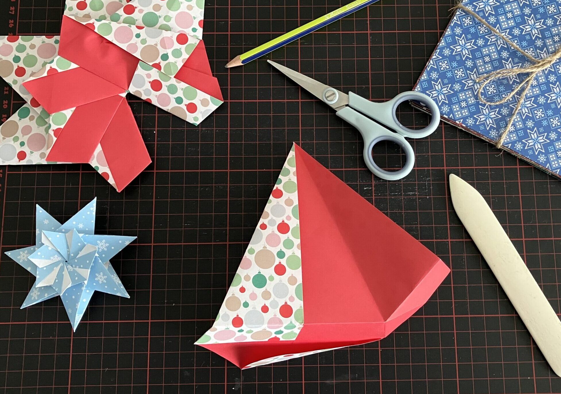 Bastelwerstatt Tisch